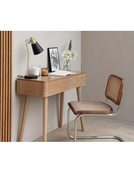 Lámpara de mesa industrial de metal negro