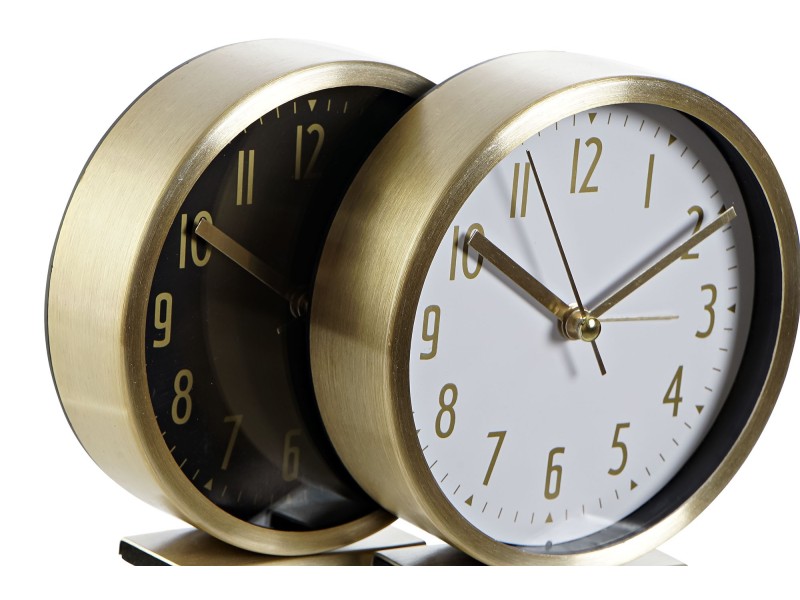 Reloj despertador dorado